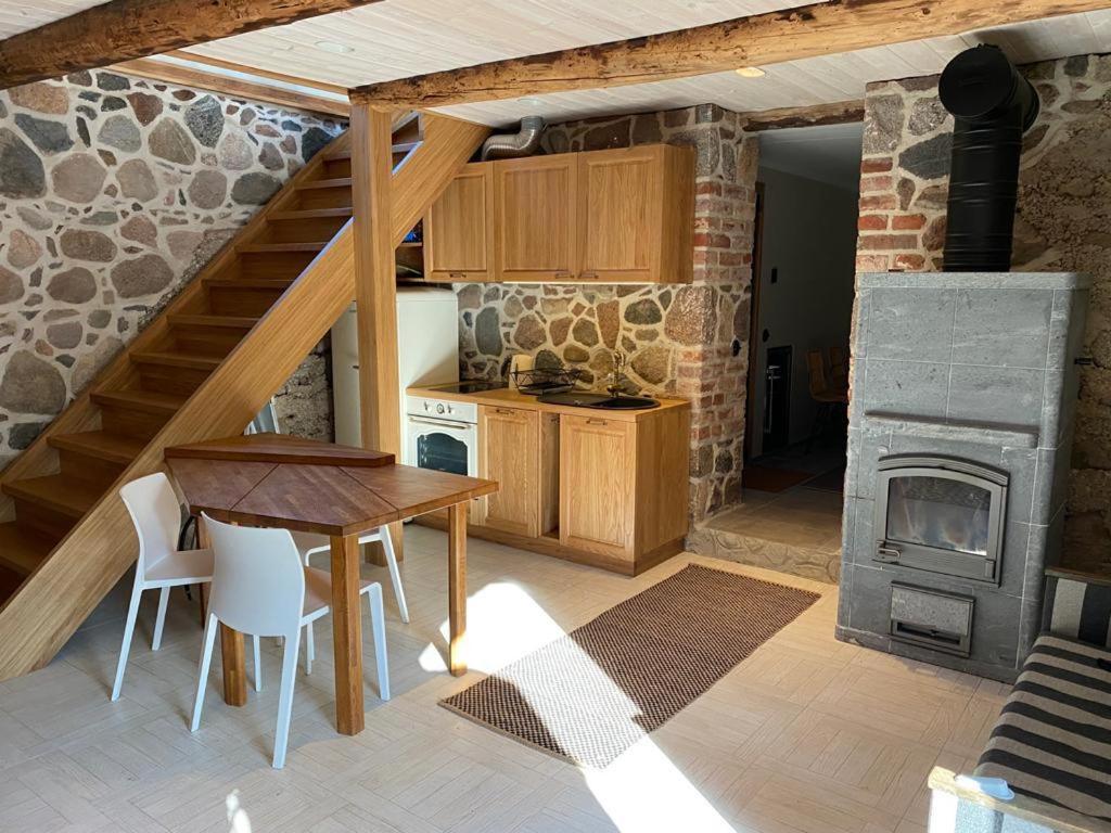 Laettemaa Villa Raanitsa Kültér fotó