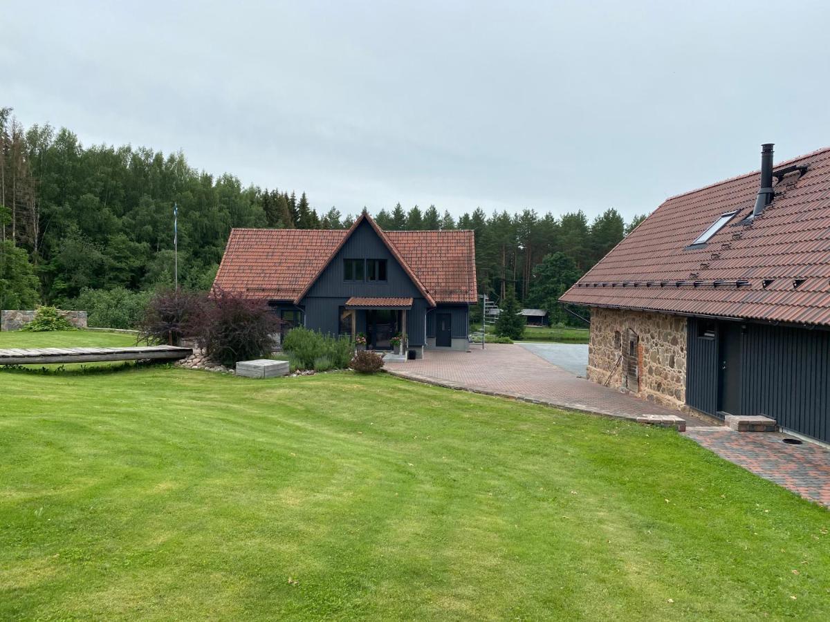 Laettemaa Villa Raanitsa Kültér fotó